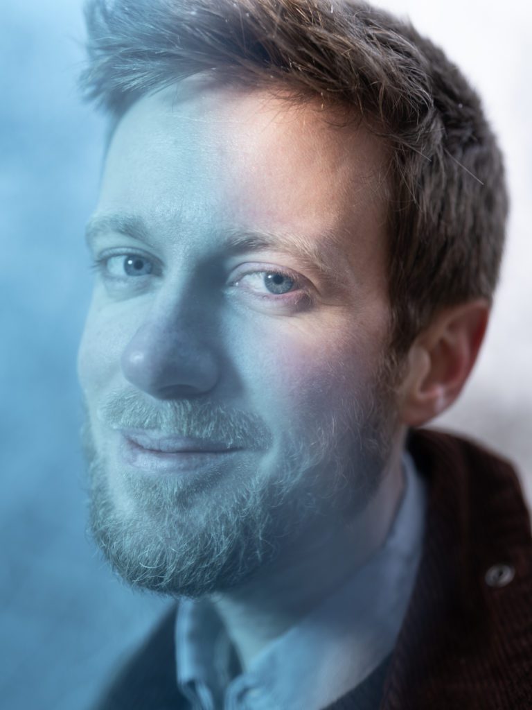 Portrait du photographe Étienne Francey – © 2026 Samantha Keller / WonderFauna